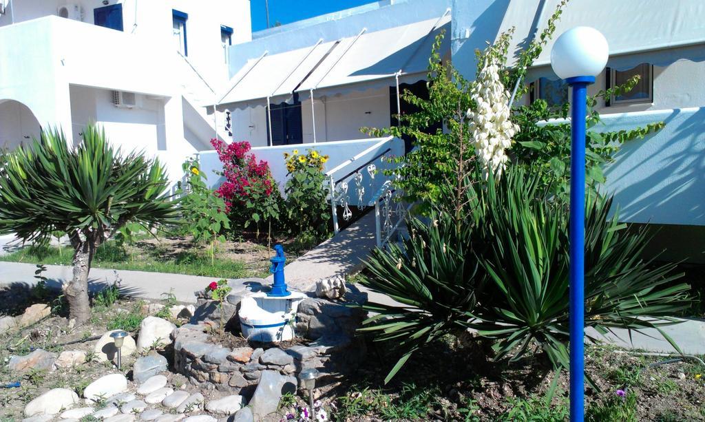 Paralia Agias Foteinis Iro Apartments المظهر الخارجي الصورة