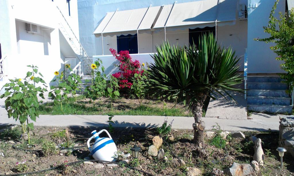 Paralia Agias Foteinis Iro Apartments المظهر الخارجي الصورة