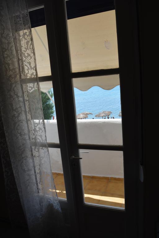 Paralia Agias Foteinis Iro Apartments المظهر الخارجي الصورة