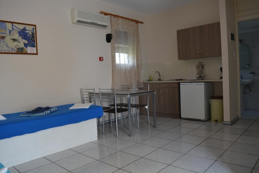 Paralia Agias Foteinis Iro Apartments المظهر الخارجي الصورة