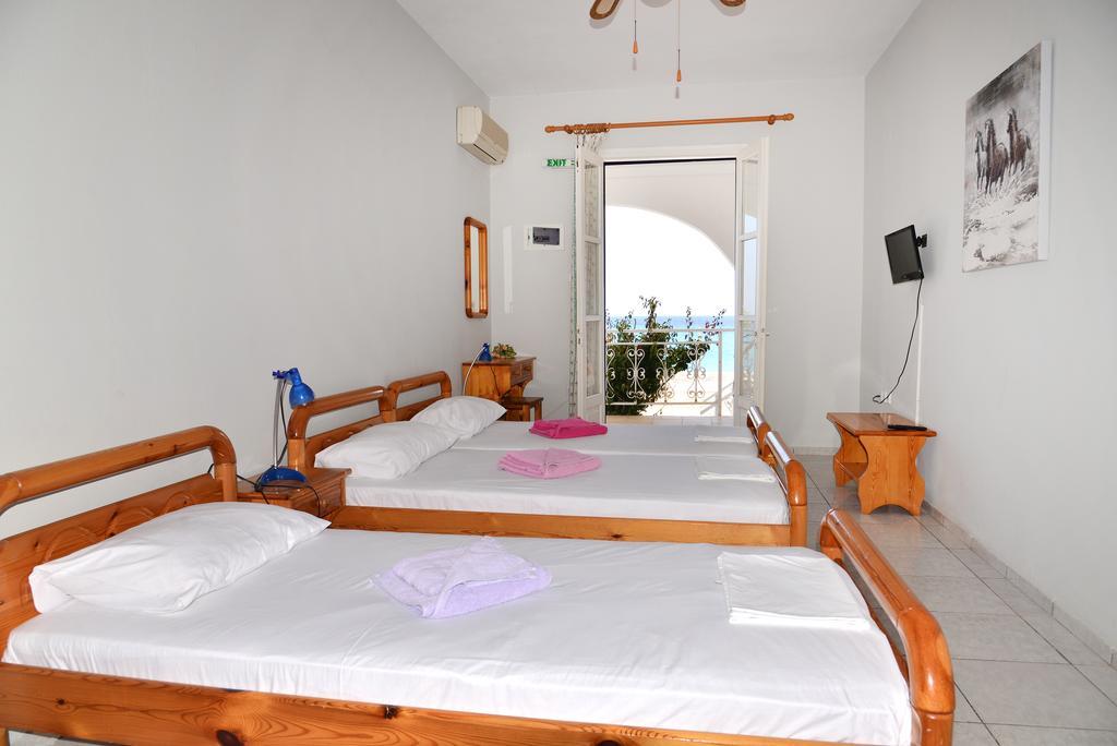 Paralia Agias Foteinis Iro Apartments المظهر الخارجي الصورة
